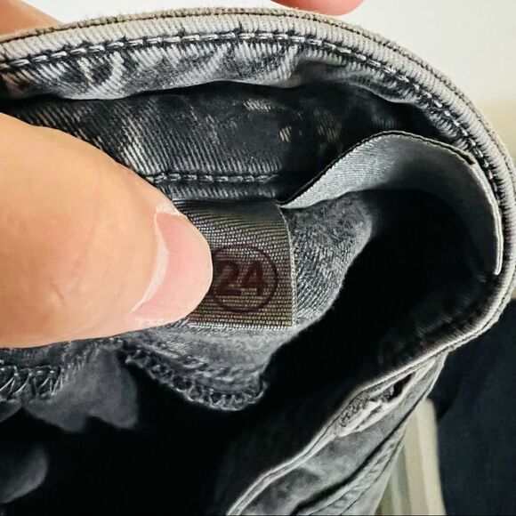 J Brand Women's Black Skinny Jeans Size 24 - Picture 6 of 8